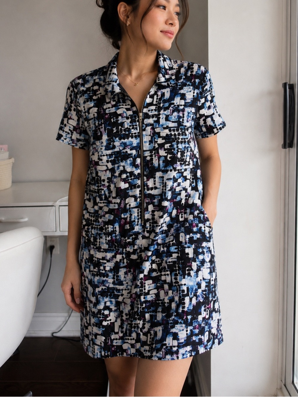 Women's Short Sleeve Zip-Front Sleep Dress in Navy Multi
